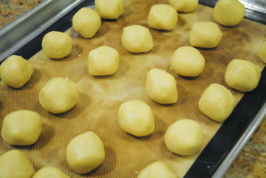 Mamoul: Middle Eastern Butter Cookies
